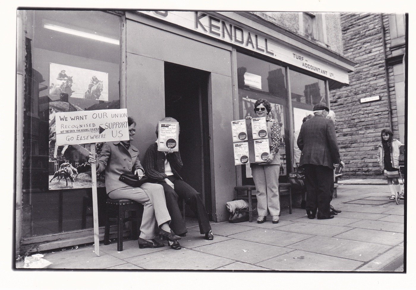 Picket for Union recognition.